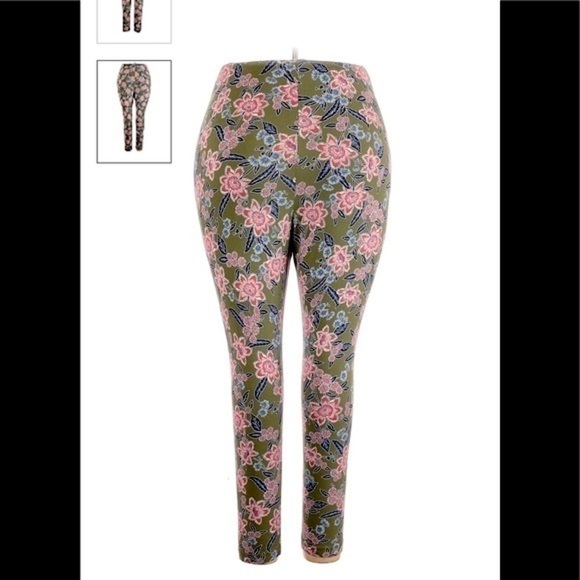 FREE w/any purchase old navy cotton stretch leggings - Picture 2 of 7